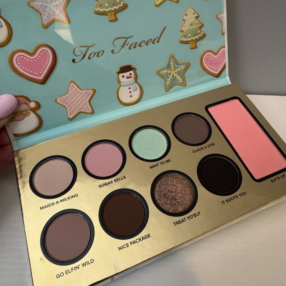 ⛄️Too Faced Christmas Bake Shoppe Sugar Cookie Palette - Picture 6 of 7